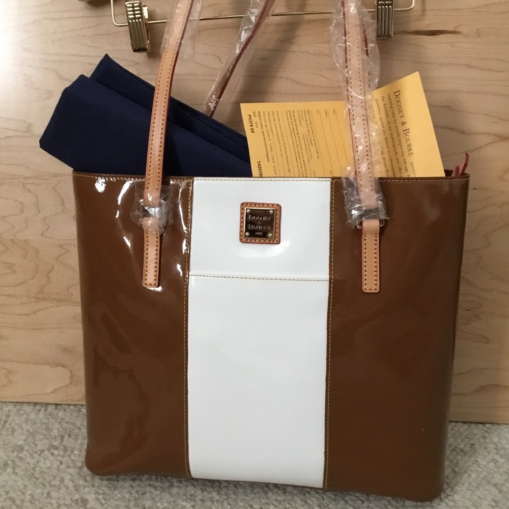 Dooney and Bourke, Lexington Bag